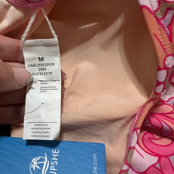 CUPSHE NWT women’s Floral Swimsuit Size Medium - Picture 5 of 6